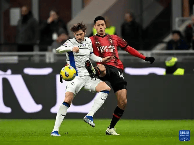 包含尤文图斯训练开放日，赛前扳平良机引欢呼，意大利杯在即，年轻球员得到机会的词条